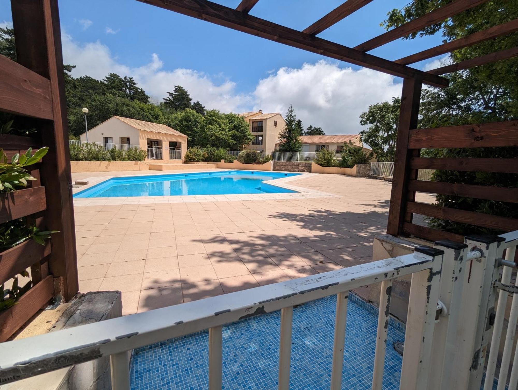 Evasion Au Calme - Maison Cosy Avec Piscine Et Tennis Saint-Vallier-de-Thiey Exterior photo