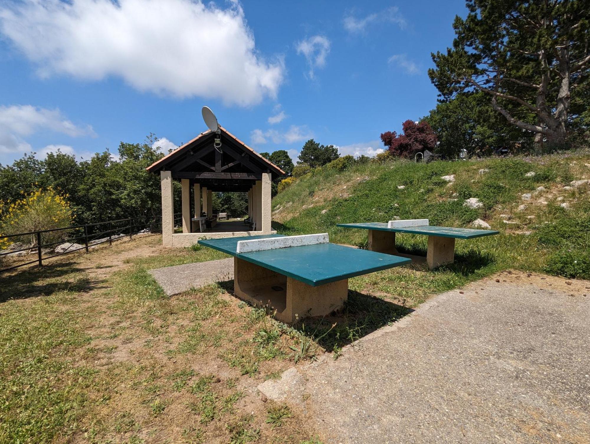 Evasion Au Calme - Maison Cosy Avec Piscine Et Tennis Saint-Vallier-de-Thiey Exterior photo